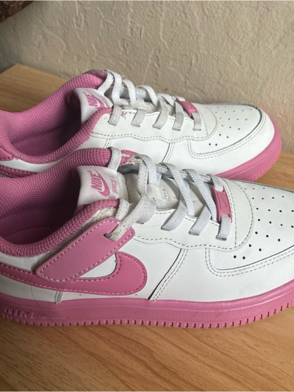 Nike White and Pink Low-Top Sneakers